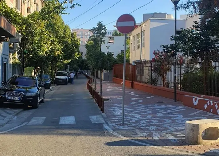 Center Urban Тирана