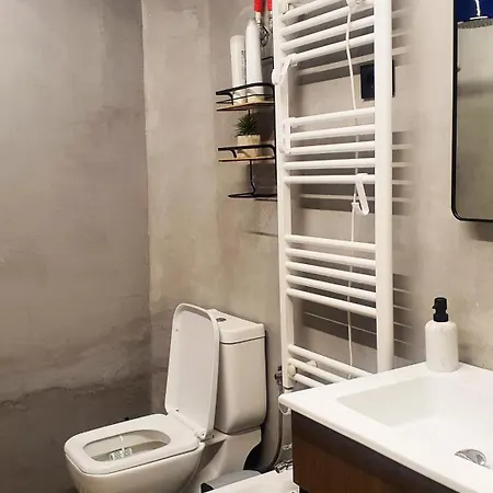 Center Urban Lägenhet